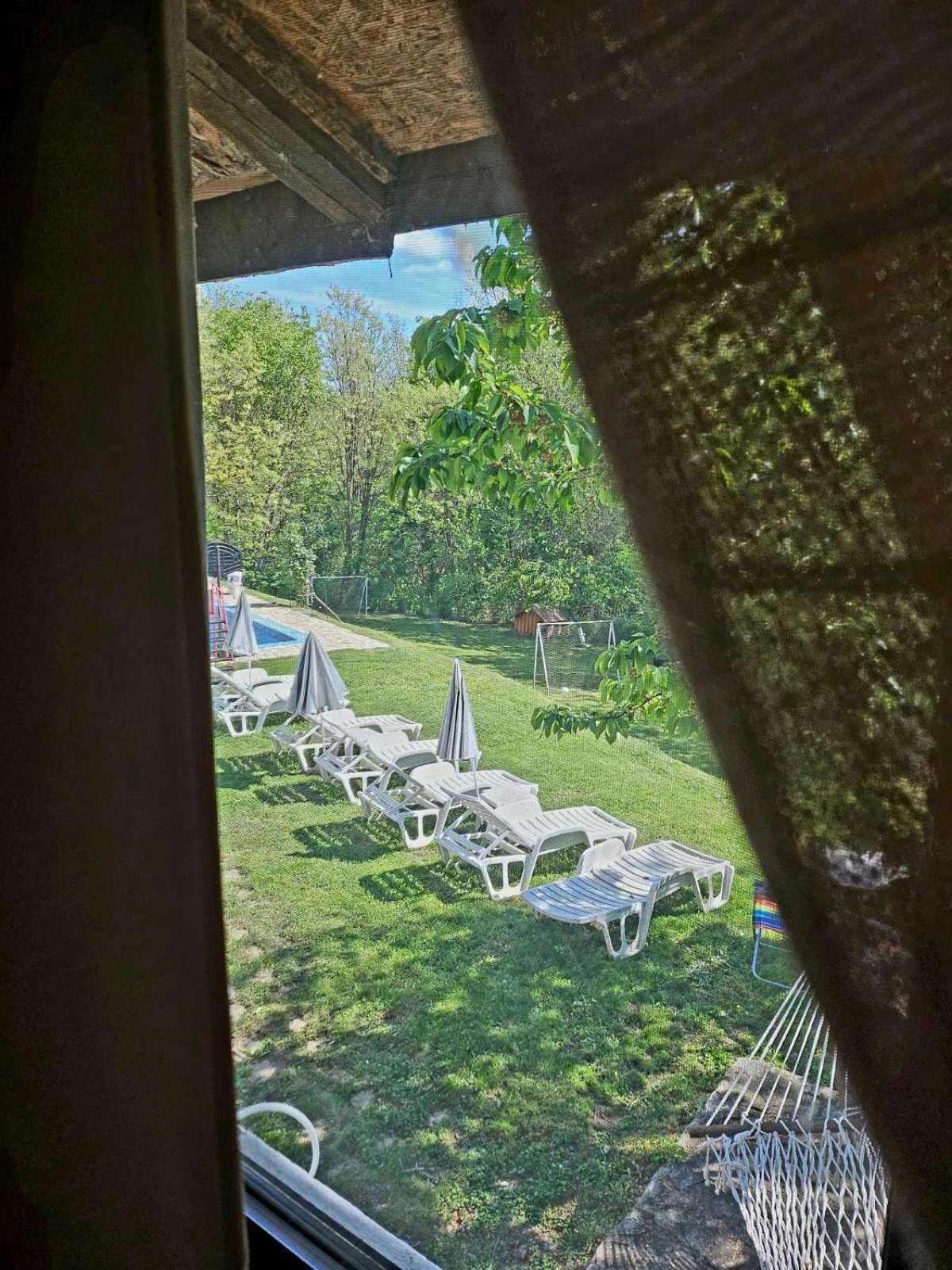 Orehite-Family Hotel ,Food & Pool Bozhichen エクステリア 写真