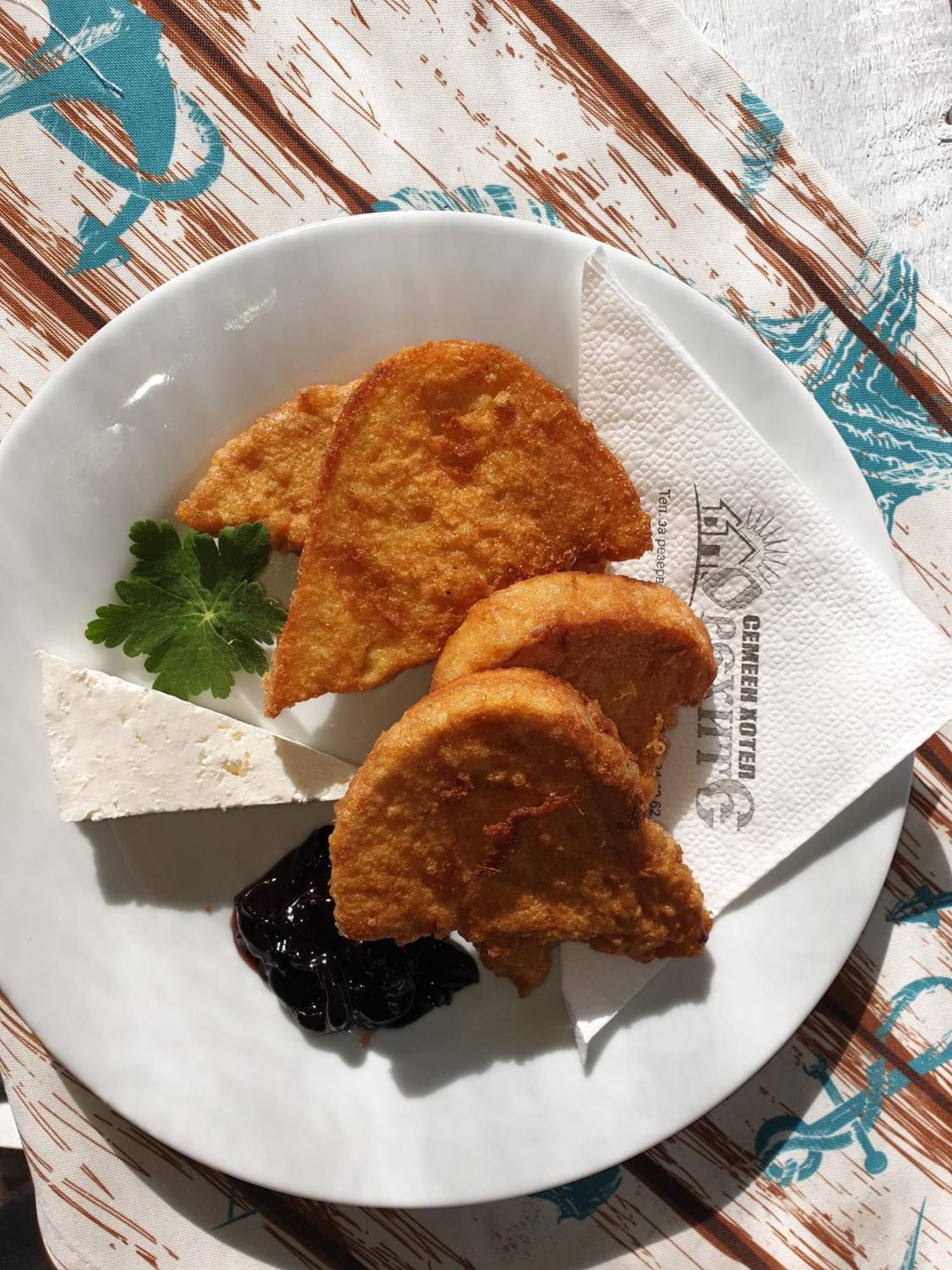 Orehite-Family Hotel ,Food & Pool Bozhichen エクステリア 写真